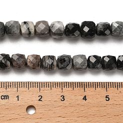 ナチュラルブラックネットストーンビーズ連売り  多面カット  キューブ  6.5~7.5x6.5~7.5x6.5~7.5mm  穴：1.2mm  約57~58個/連  15.35~15.55インチ（39~39.5cm）&nbsp;G-H078-C32-01