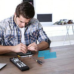 4mm丸型ポリエステル繊維製リモコンボタン修理用導電性テープパッチ  ブラック  88x80x0.2mm  121pcs /シート&nbsp;OFST-WH0004-226
