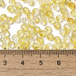 透明色ガラスラウンドビーズ  グリッターパウダー付き  丸い穴  きいろ  4x3mm  穴：1.4mm  約4500個/ポンド&nbsp;SEED-F006-05A-09