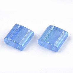 2穴透明ガラスシードビーズ  アブカラー  正方形  コーンフラワーブルー  5x4.5~5.5x2~2.5mm  穴：0.5~0.8mm&nbsp;SEED-S023-29C-03