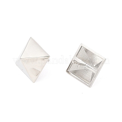 女性用真鍮ピラミッドスタッドピアス  カドミウムフリー＆鉛フリー  プラチナ  14.5x14.5mm  ピン：0.9mm&nbsp;EJEW-P213-17P