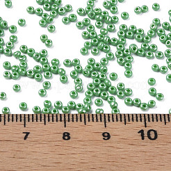 12/0 チェコ不透明ガラスシードビーズ  光沢のある  ラウンド  ミディアムシーグリーン  2x1mm  穴：0.7mm  約500 G /袋&nbsp;SEED-N004-003C-02