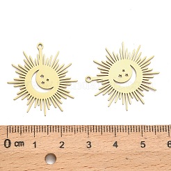 ステンレスペンダント201個  太陽と月と星のチャーム  レーザー切断  ゴールドカラー  28x26x1mm  穴：1.4mm&nbsp;STAS-Z162-10G