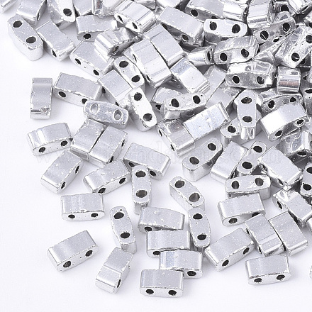 電気メッキ不透明ガラスシードビーズ  2穴  長方形  銀メッキ  4.5~5.5x2x2~2.5mm  穴：0.5~0.8mm&nbsp;SEED-S023-20B-03-1