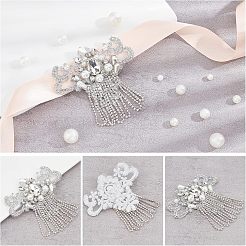 パッチに手作りの刺繡布アイロン/縫い付け  マスクと衣装のアクセサリー  アップリケ  ブライダルシューズの装飾用  タッセル付き  ホワイト  91.5x90x8mm&nbsp;DIY-WH0304-165