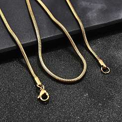 304ステンレススチールスネークチェーンネックレス  ゴールドカラー  19.7インチ（50cm）  2.4mm&nbsp;X-STAS-M174-005G-2.4