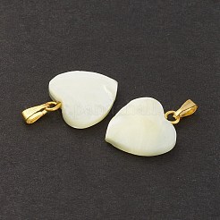 ナチュラルトロシシェル/トロカスシェルペンダント  ハートチャーム  ゴールデントーン鉄パーツ  貝殻色  17~17.5x14.5x3.5mm  穴：5.5x2mm&nbsp;SSHEL-K027-12
