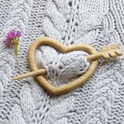 Heart Wood Brooches&nbsp;JEWB-C010-06