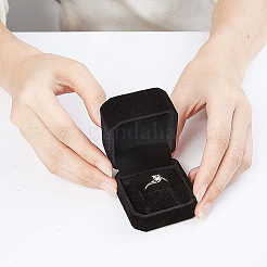Square Velvet Ring Boxes&nbsp;LS-VBOX-WH0002-01C