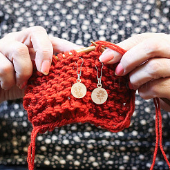 Wooden Pendant Stitch Markers&nbsp;FIND-WH0110-776