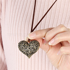 Alloy Hollow Flower Heart Pendant PU Leather Cord Long Necklaces for Women&nbsp;FS-WGBB05C-01