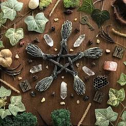 Resin Witch Broom Star Ornaments&nbsp;PW-WG28423-01
