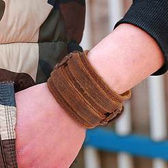 2Pcs Cowhide Cord Wide Cord Bracelets&nbsp;BJEW-CL0001-63A