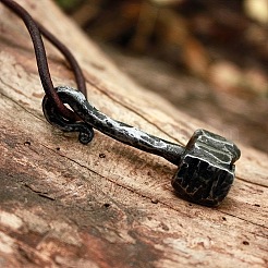 Alloy Viking Hammer Pendant Imitation Leather Cord Necklaces for Men&nbsp;FS-WGE3E04-01