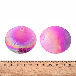 Spray Painted Natural Capiz Shell Pendants&nbsp;SSHEL-T017-15B