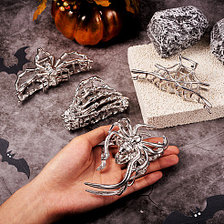 4Pcs 4 Style Halloween Alloy Claw Hair Clips for Women Girls&nbsp;AJEW-TA0001-90
