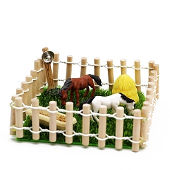 Plastic Mini Horse Stables&nbsp;PW-WG47904-02