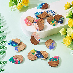 16Pcs 8 Colors Resin and Walnut Pendants&nbsp;RESI-TA0003-95