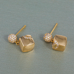 Elegant Brass Pave Clear Cubic Zirconia Stud Earrings&nbsp;OC6724