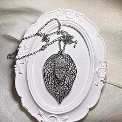 Vintage Alloy Crystal Rhinestone Hollow Leaf Pendant Necklaces for Women&nbsp;ET3744
