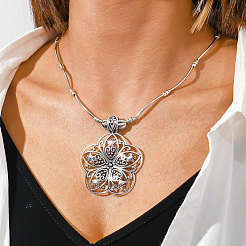 Mandala Flower Bohemian Style Alloy Pendant Necklaces&nbsp;FS-WG43472-01