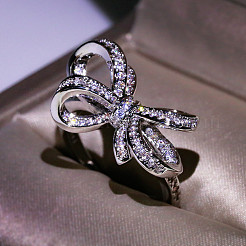Bowknot Alloy with Crystal Rhinestone Finger Rings for Women&nbsp;FS-WG361F1-04