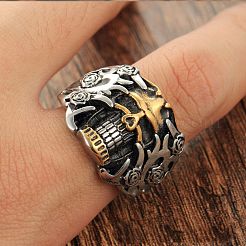 Two Tone Skull Head Men's Stainless Steel Finger Ring&nbsp;PW-WG11803-02