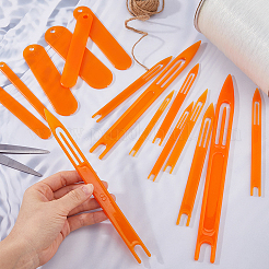 2Bags 2 Styles Plastic Fishing Netting Needle Shuttle&nbsp;TOOL-FH0001-85B
