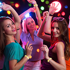200Pcs VIP PP Plastic Waterproof Bracelets&nbsp;BJEW-SP0001-33B