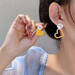 Daisy with Heart Alloy Dangle Stud Earrings&nbsp;FS-WG498A8-01