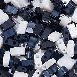 300Pcs 2 Colors 2-Hole Opaque Glass Seed Beads&nbsp;SEED-AR0001-31