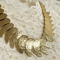 Alloy Hammered Wing Bib Necklaces for Women&nbsp;WGDE902-01