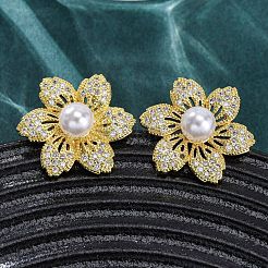 Flower Brass Micro Pave Clear Cubic Zirconia Stud Earrings&nbsp;EJEW-H158-04G